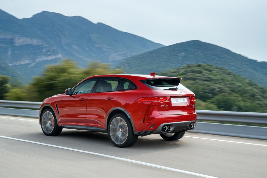  Jaguar F-Pace SVR 2018 года  (WW) (фото 46 из 115)